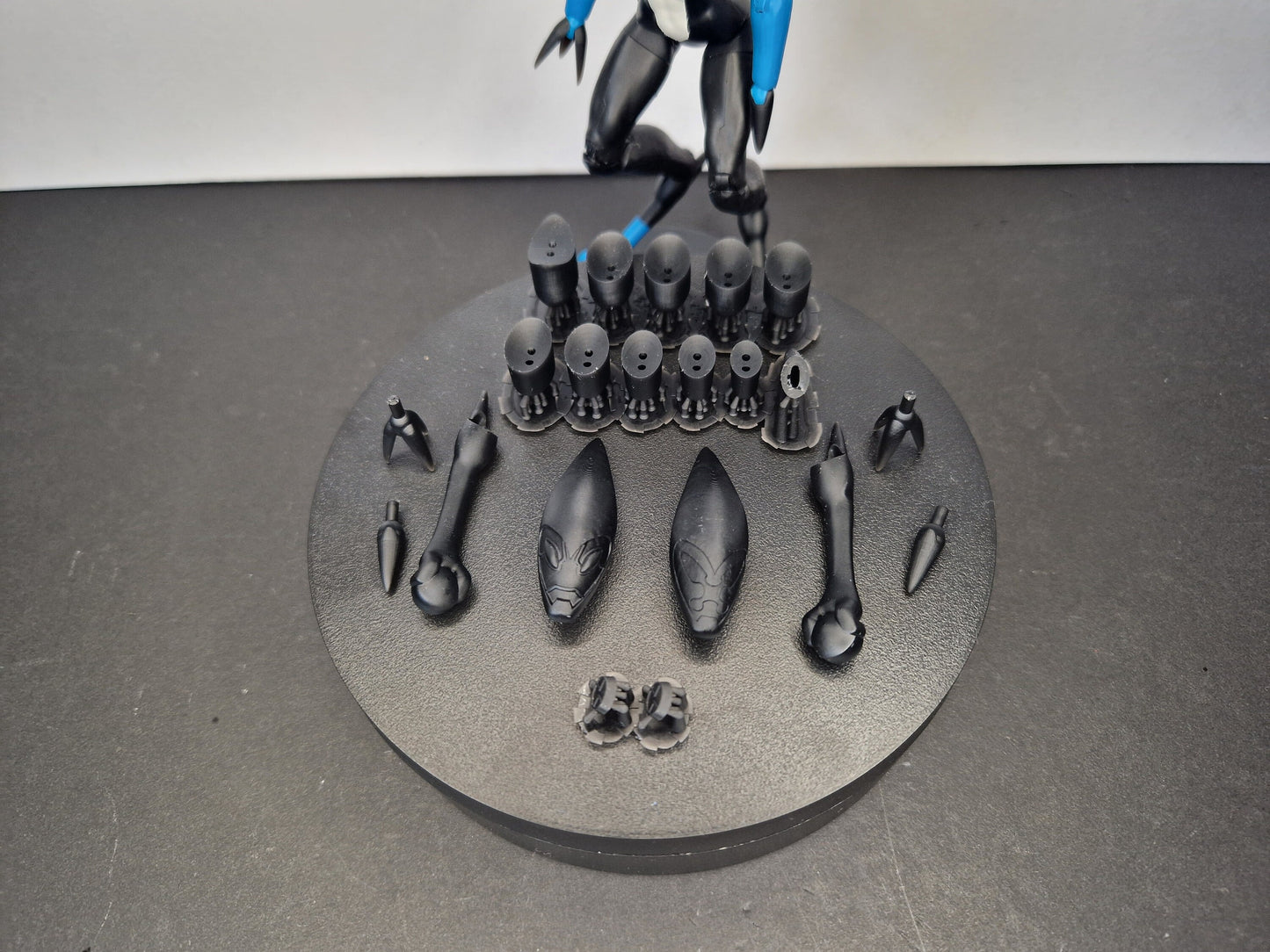 Alien Speed UNPAINTED* kit for Marvel Legends