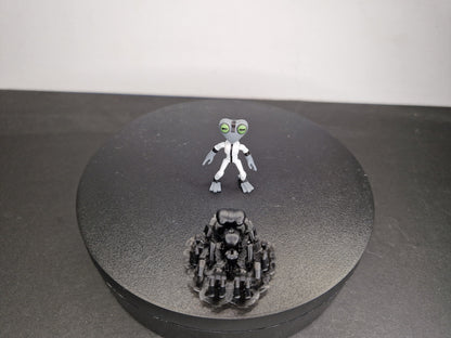 Alien Small UNPAINTED* kit