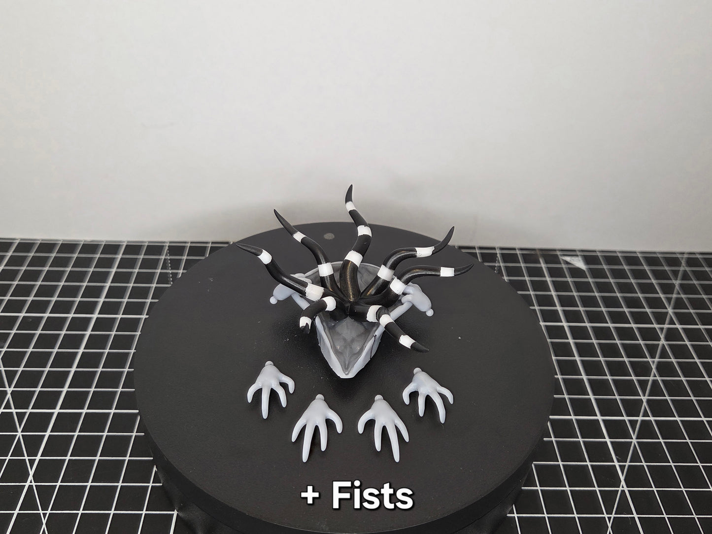 PRESALE GhostlyFreak Ghost Alien 1:12 3D Printed Custom Figure